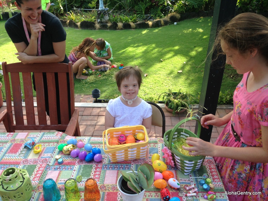 150405 Happy Easter Egg Hunt with Ella