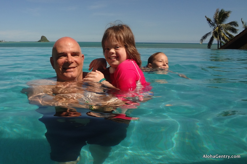 20151025a Ella and Papa in Big Al's amazing pool